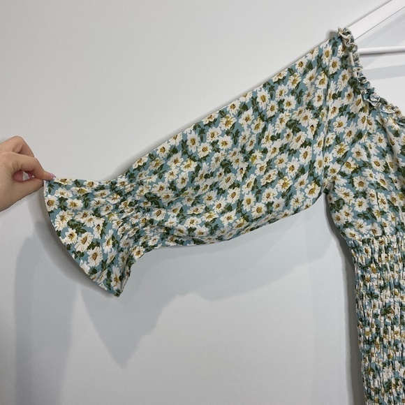 Savi Mom Daisy Flora Off the Shoulder Ruffle Maternity Dress - Picture 5 of 9